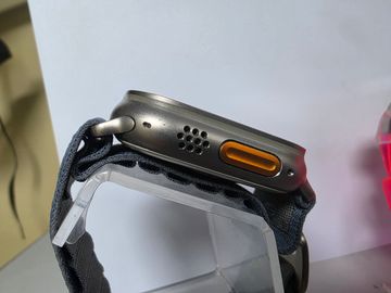 Б/в Смарт-годинник Apple watch ultra 2 gps + cellular 49mm titanium case 01-200881509