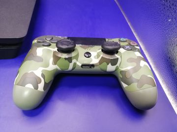 Б/у Игровая приставка Sony playstation 4 slim 1tb 01-200914011