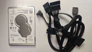 Б/в Жорсткий диск Seagate mobile hdd 1tb st1000lm035 01-200922328