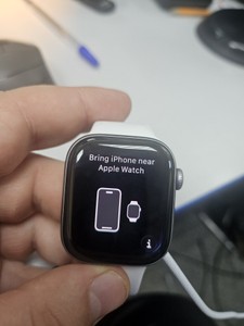 Б/в Смарт-годинник Apple watch series 11 gps + cellular 42mm alu. case 01-200936099
