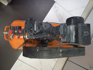 Б/в Компресор Powercraft ac-10030 01-200940646