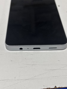 Б/в Мобільний телефон Samsung galaxy a06 4/128gb 01-201002886