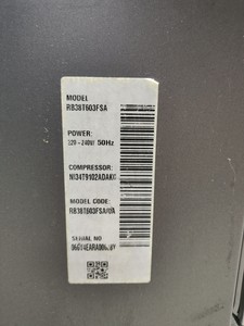 Б/в Холодильник з морозильною камерою Samsung rb38t603fsa 01-201008222