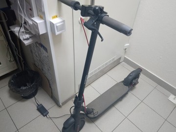 Б/в Електросамокат Xiaomi mi electric scooter 4 01-201027943