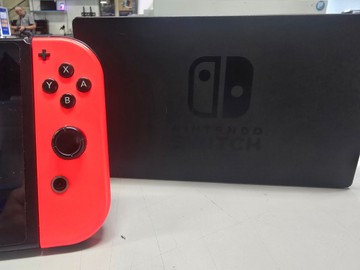 Б/в Ігрова приставка Nintendo switch 01-201026553