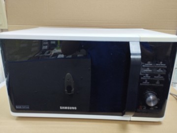 Б/у Микроволновая печь Samsung ms23k3513aw 01-201045575