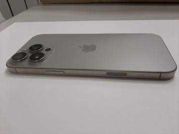 Б/в Мобільний телефон Apple iphone 16 pro max 256gb 01-201101224