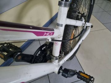 01-200321025: Lara xcl /24