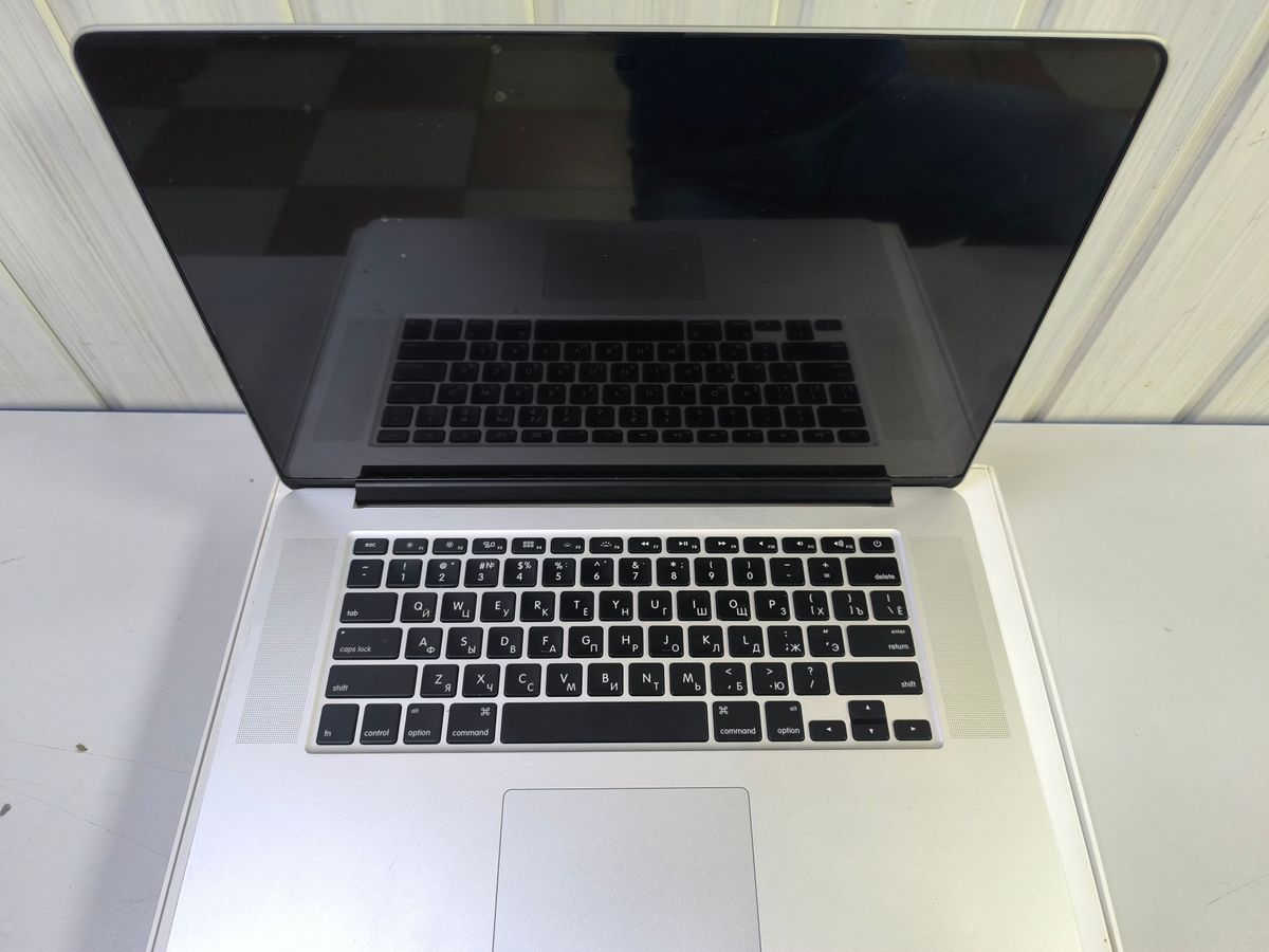 macbook pro a1398 15,4" core i7 2.2ghz/ram 16gb/ssd256gb/intel iris pro