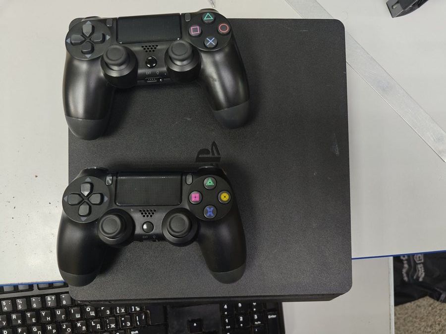 playstation 4 slim 1tb