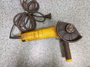 01-200635257: Dewalt dwe4217