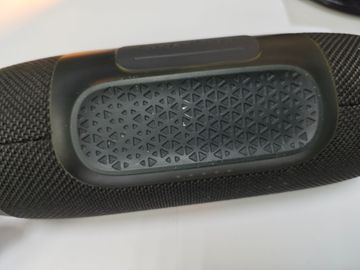 01-200795766: Jbl charge 3