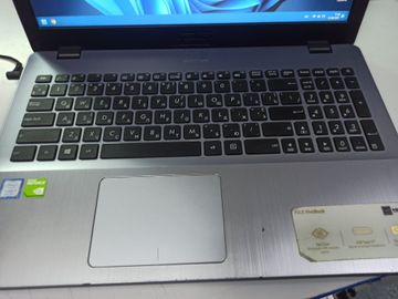 Б/в Ноутбук Asus 15/core i3 8130u ddr4/4gb ddr4/hdd 1000 gb/ssd *відсутній/*інтегрована 01-200810911