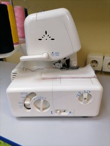 Б/в Швейна машина Luxstyle 700d 01-200832550