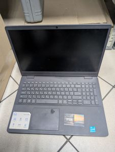 Б/в Ноутбук Dell 15/core i3-1115g4 ddr4/8gb ddr4/hdd *відсутній/ssd 256 gb/*інтегрована 01-200833727