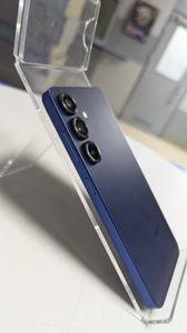 Б/в Мобільний телефон Samsung galaxy s25 12/128gb 01-200844103