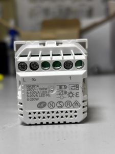 Б/у Поворотный светорегулятор Schneider Electric nu351418 01-200850996