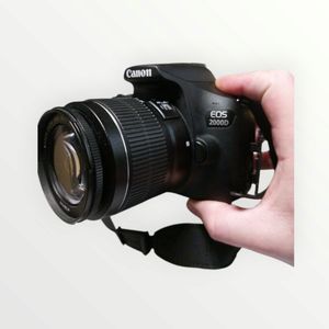 Б/у Фотоаппарат Canon eos 2000d kit ef-s 18-55mm f/3.5-5.6 iii 01-200803970