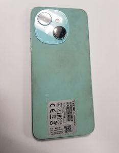Б/в Мобільний телефон Tecno spark go 1 kl4 3/64gb 01-200865293