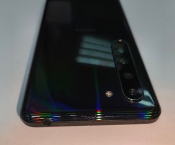 Б/у Мобильный телефон Sharp aquos r5g 12gb/256gb 01-200872778