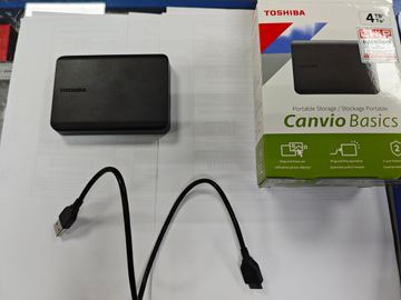 Б/у Жесткий диск Toshiba canvio basics 2022 4 tb 01-200876492