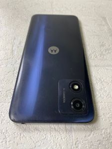 Б/в Мобільний телефон Motorola moto e13 2/64gb 01-200883491