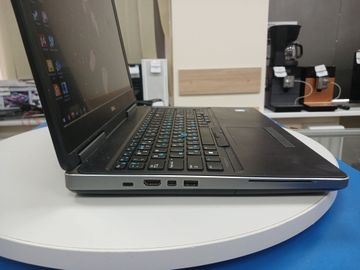 Б/у Ноутбук Dell 15/intel xeon e3-1505m/ram 32gb /ssd 128 /r9 m975x 01-200893486