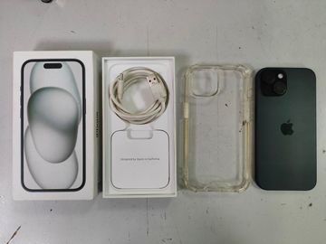 Б/у Мобільний телефон Apple iphone 15 256gb 01-200904014