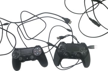 Б/у Игровая приставка Sony playstation 4 1tb 01-200914281