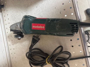 Б/у Угловая шлифмашина Metabo we 9-125 quick 01-200886661