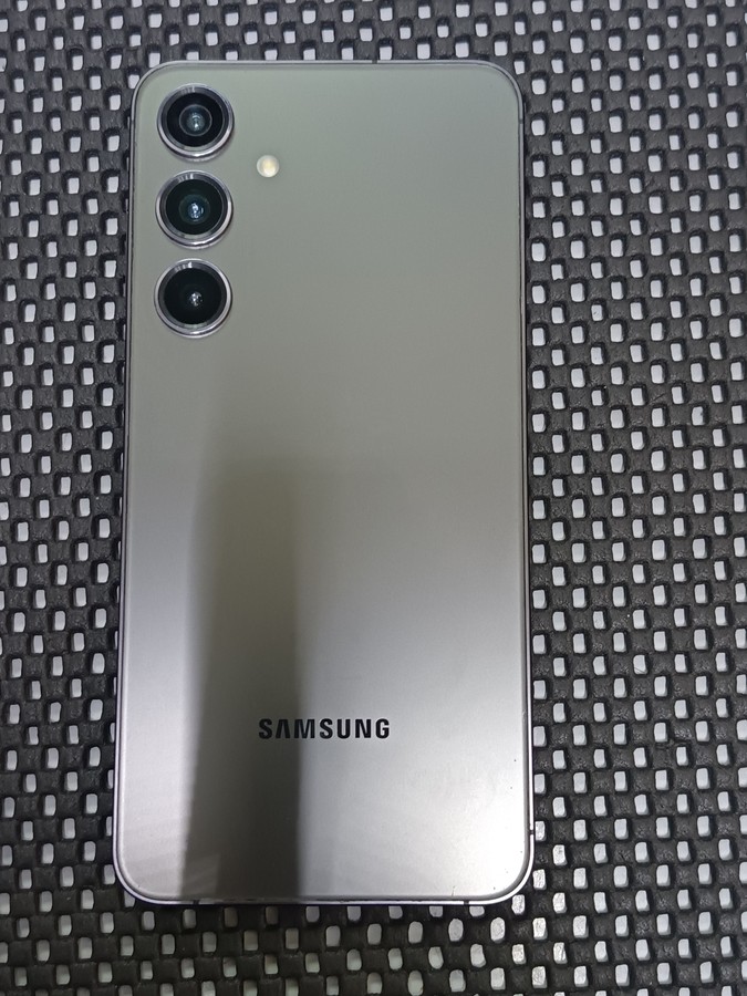 Мобільний телефон Samsung galaxy s24+ sm-s9260 12/256gb 01