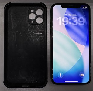 Б/у Мобільний телефон Apple iphone 11 pro 256gb 01-200999144
