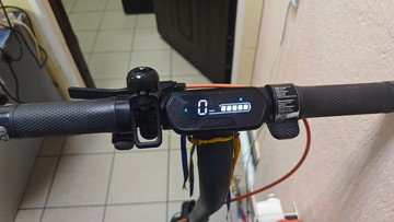 Б/в Самокат Ninebot kickscooter e2 plus 01-201008034