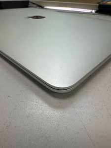 Б/в Ноутбук Apple macbook air a1932/13.3"/ core i5 1.6ghz/ram 8gb/ssd 128b/intel uhd grafics 617 01-201019556