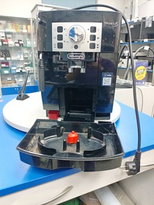 Б/в Кавоварка Delonghi magnifica s ecam 22.112.b 01-201028209