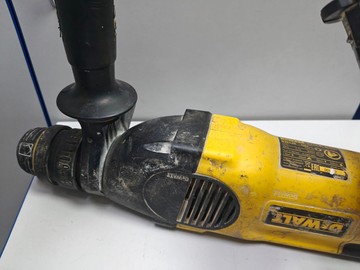 Б/в Перфоратор Dewalt d25124k 01-201114931