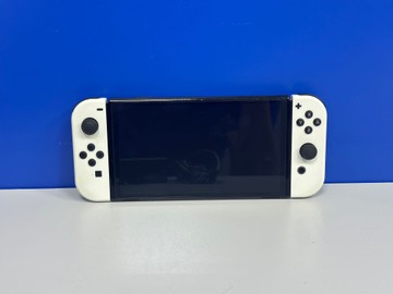 Б/в Ігрова приставка Nintendo switch oled 01-201056081
