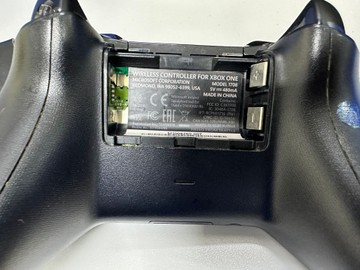 Б/в Ігрова приставка Microsoft xbox one x 1tb 01-201056089