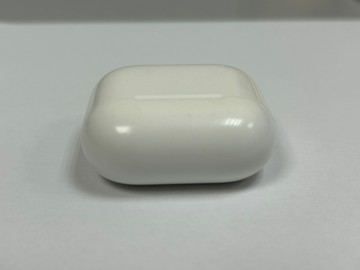 Б/в Навушники Apple airpods 4 01-201126681