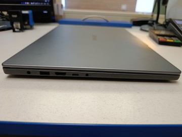Б/в Ноутбук Lenovo 15/ryzen 7 170 ddr5/16gb ddr4/hdd *відсутній/ssd 512 gb/*інтегрована 01-201133620