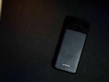 Б/в Повербанк Proove illuminator 2 22.5w 10000mah 01-201149700