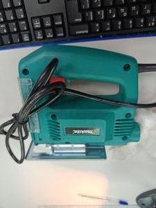 01-200629904: Makita 4329