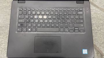 Б/у Ноутбук Dell 14/core i5 8250u ddr4/8gb ddr4/hdd *відсутній/ssd 128 gb/*інтегрована 01-200601693