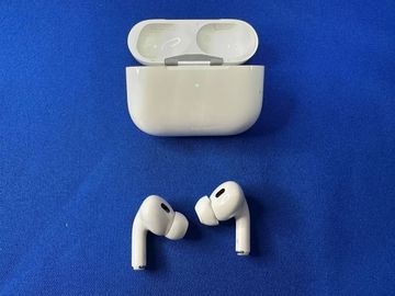 01-200797704: Apple airpods pro 2nd generation