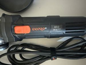 Б/у Угловая шлифмашина Dnipro-M gs-100s 01-200797569