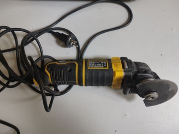 Б/у Многофункциональный инструмент Stanley fme650 + насадки 01-200851731