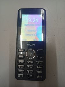 Б/в Мобільний телефон Nomi i2412 01-200860974