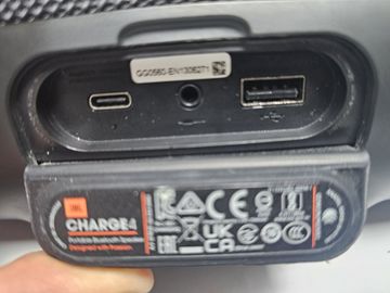 Б/у Акустика Jbl charge 4 01-200884109
