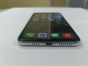 Б/в Мобільний телефон Apple iphone xs max 256gb 01-200890290