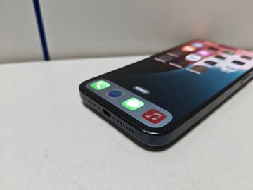 Б/у Мобільний телефон Apple iphone 15 pro max 512gb 01-200903051